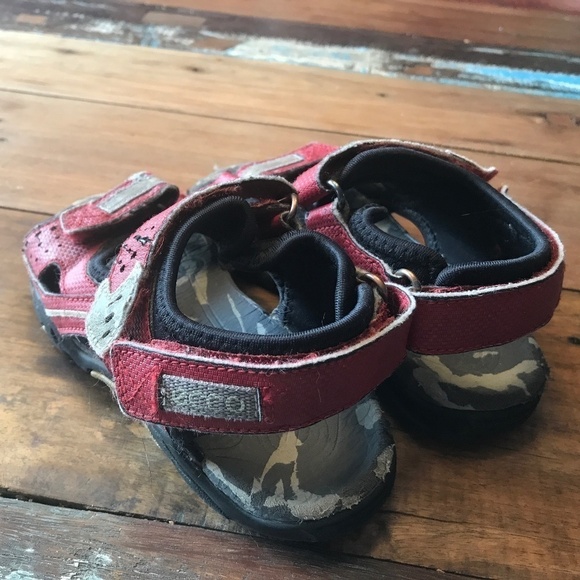 Ecco Red Sport Sandals for Kids Size 11 - Picture 2 of 4